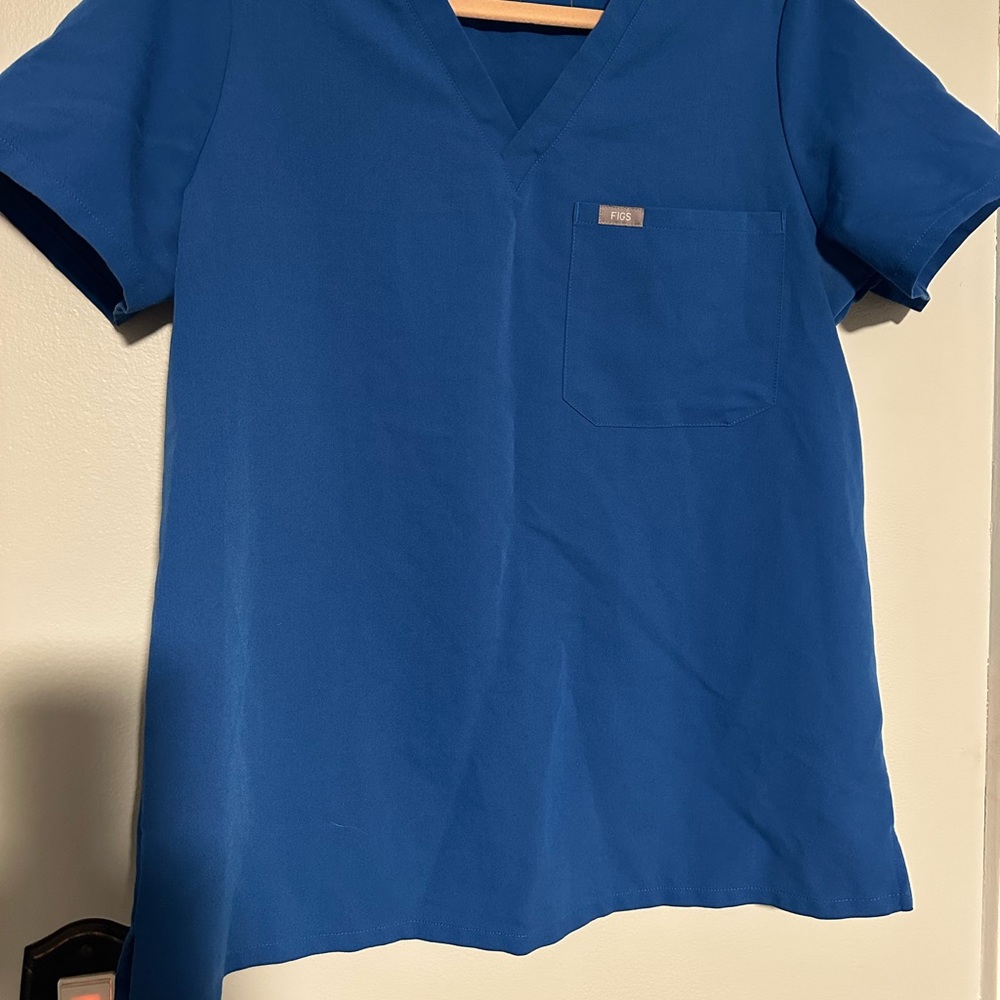 Figs Scrub Top